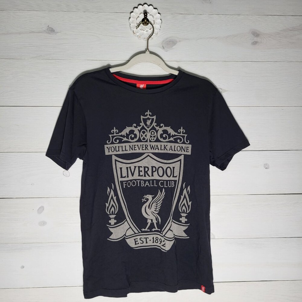 L.F.C. Liverpool T-Shirt Football Club Crest Graphic Cotton Sporty Preppy.